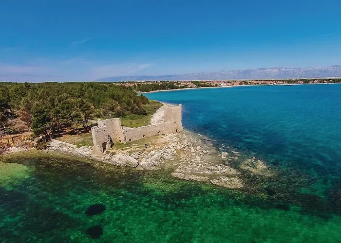 In With Kitchen * Vir