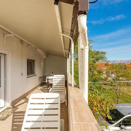 2 Bedroom Cozy In * Vir